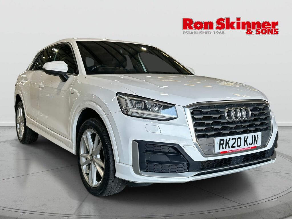 Audi Q2 Audi Q2 Black Edition 35 Tfsi 150 Ps S Tronic White #1