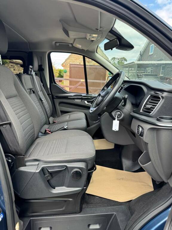 Ford Tourneo Custom 2.0L 2.0 310 Ecoblue Titanium Minibus M Silver #15