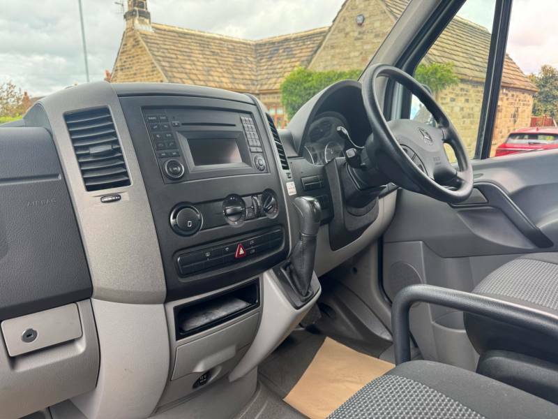 Mercedes-Benz Sprinter Chassis Cab 3.0 Cdi 519 Cab Mwb 190Bhp Ambulance Yellow #9