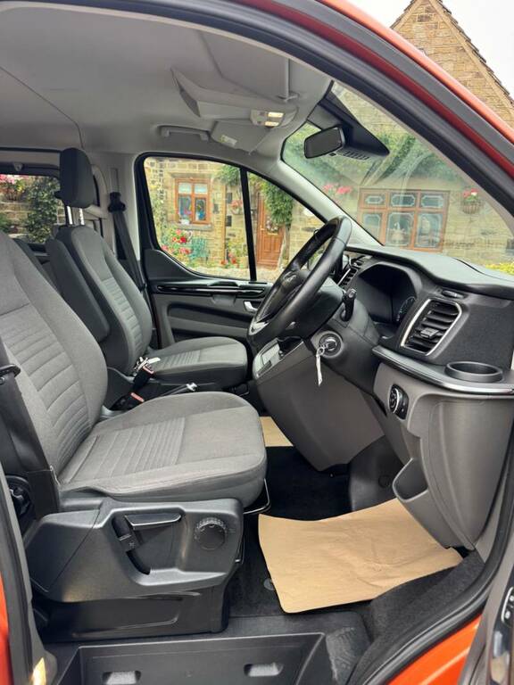 Ford Tourneo Custom 2.0 320 Ecoblue Titanium Minibus 9 Seat Air C Silver #12