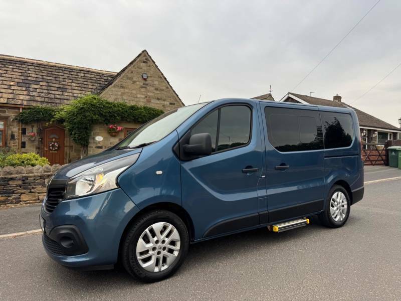 Renault Trafic 1.6 Dci 27 Business Swb Standard Roof Euro 6 Blue