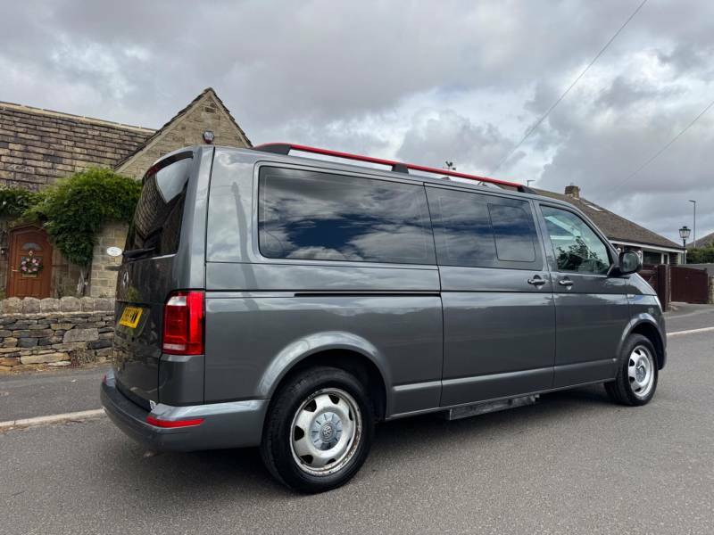 Volkswagen Transporter Shuttle T6 Tdi 8 Seat Shuttle Swb In Black - Euro Six Black #8