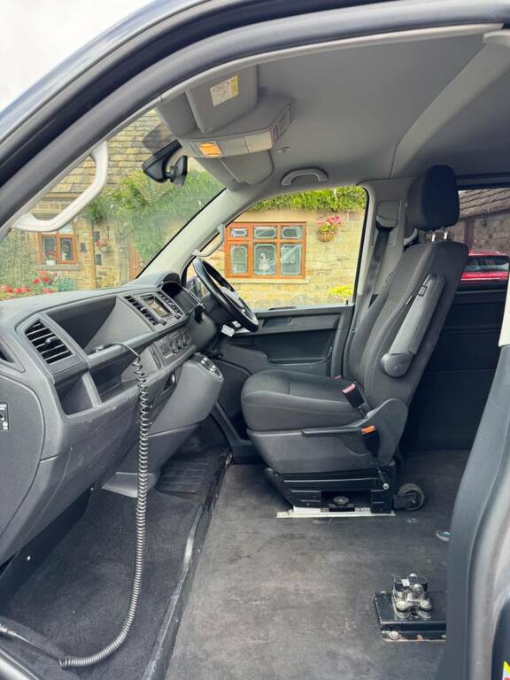 Volkswagen Transporter Shuttle T6 Tdi 8 Seat Shuttle Swb In Black - Euro Six Black #9
