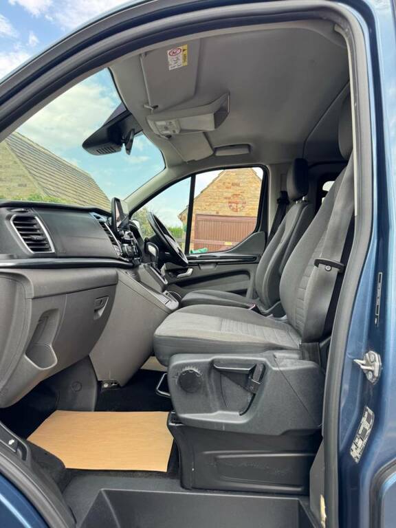 Ford Tourneo Custom Wheelchair Accessible Vehicle 2.0 Tourneo Custom T Black #12