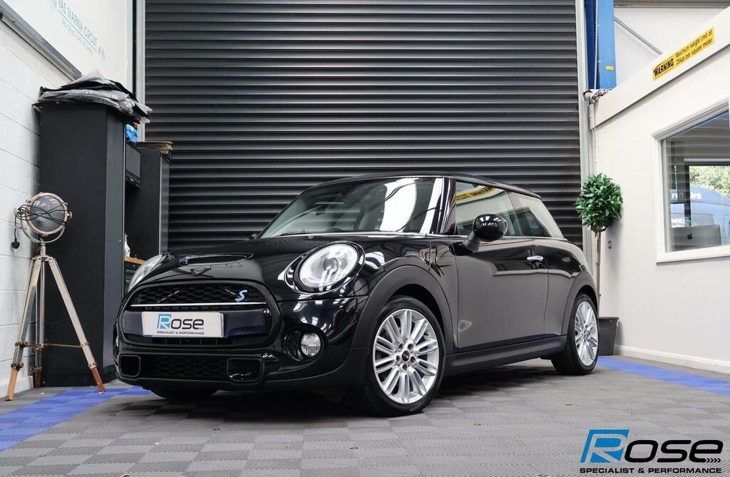 Mini Hatch 2.0 Cooper S Euro 6 Ss Black