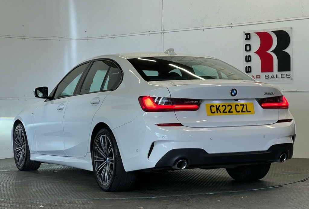 BMW 3 Series 2L M Sport White #5