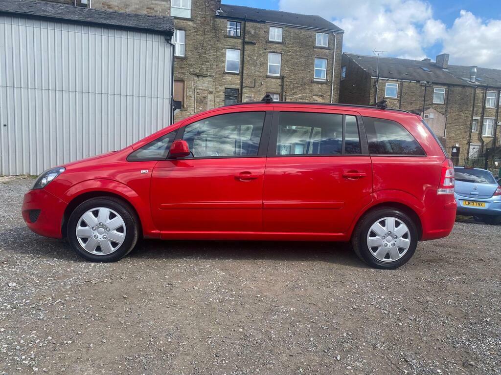 Vauxhall Zafira 1.6 16V Exclusiv Euro 5 Red #5
