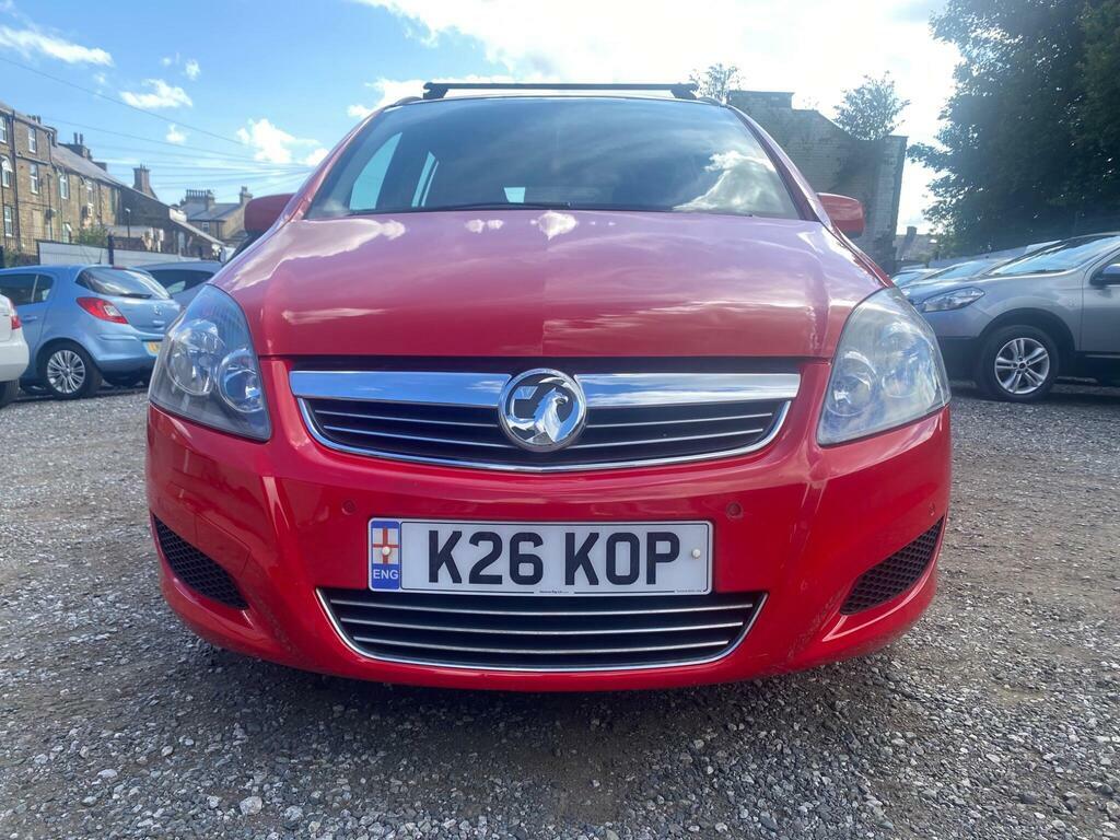 Vauxhall Zafira 1.6 16V Exclusiv Euro 5 Red #3