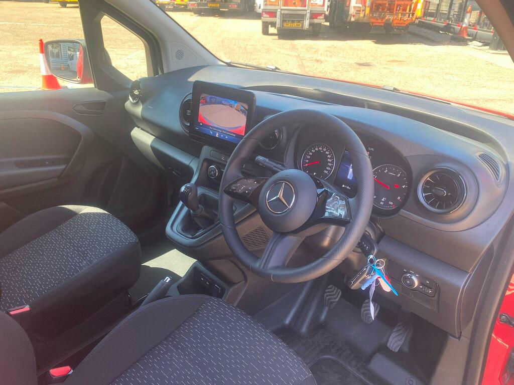 Mercedes-Benz CITAN 110 Van L1 Progressive White #14