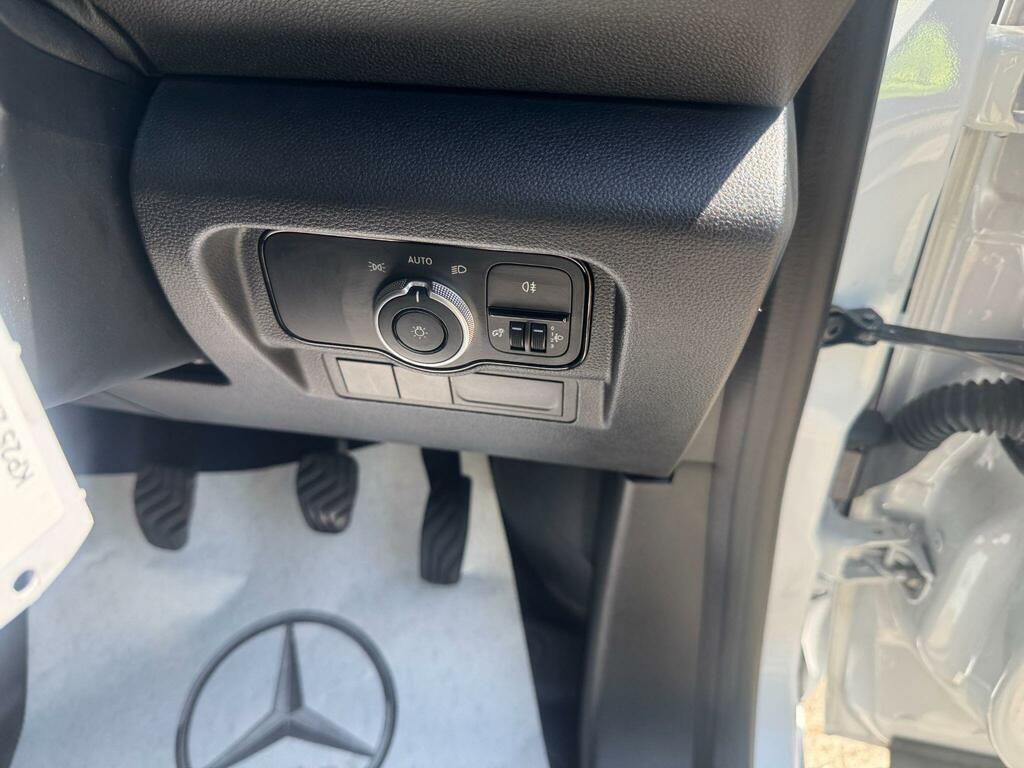 Mercedes-Benz CITAN 110Cdi Premium Van Silver #17