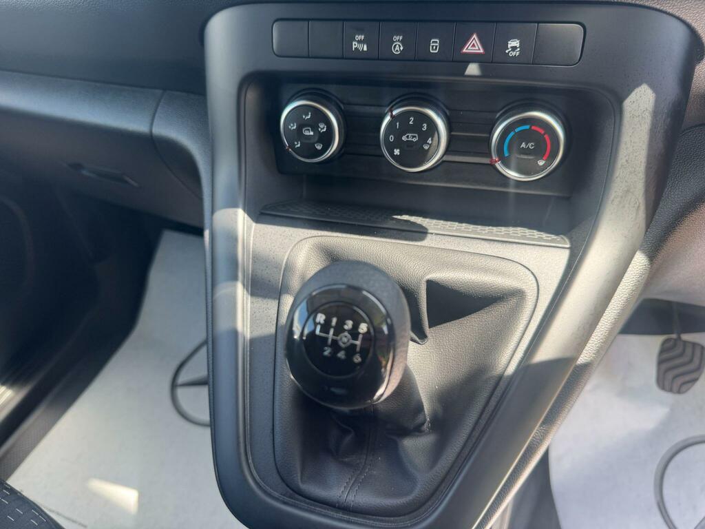 Mercedes-Benz CITAN 110Cdi Premium Van Silver #15