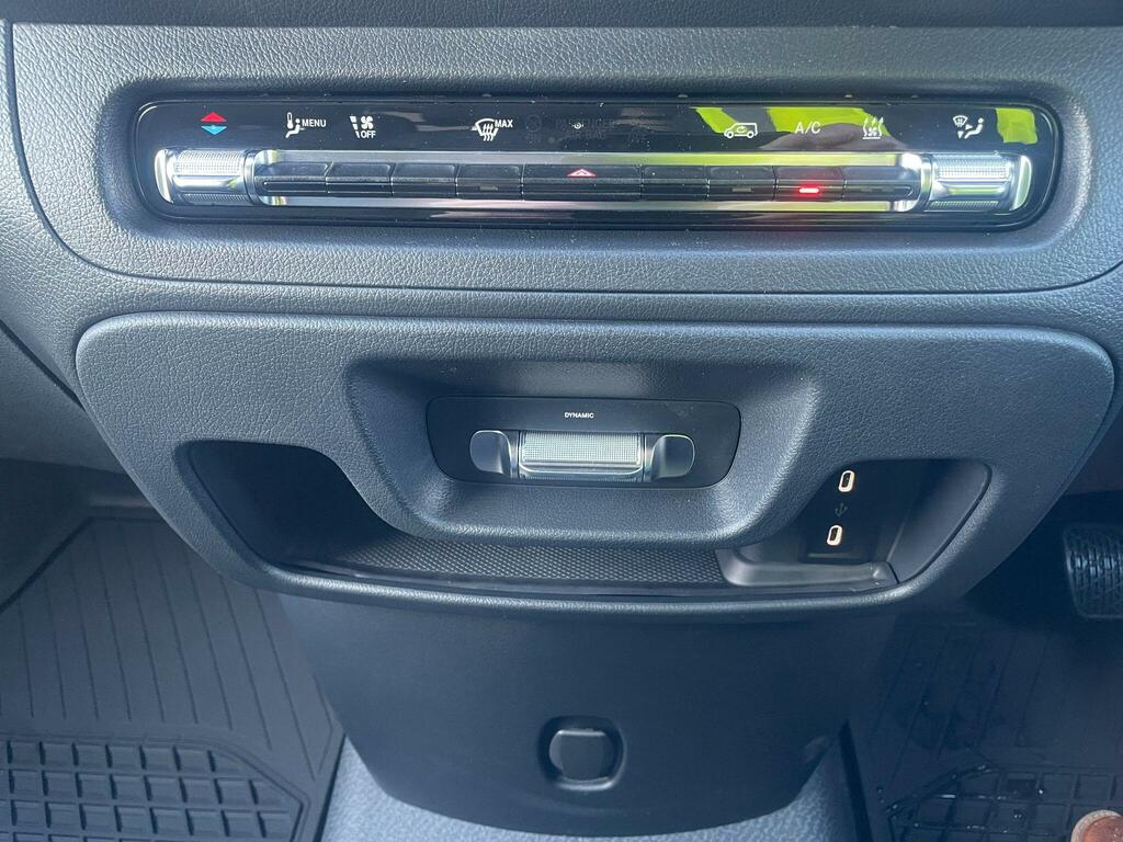 Mercedes-Benz eVito 116 E 66Kwh Progressive Fwd L2 6Dr Lwb White #39