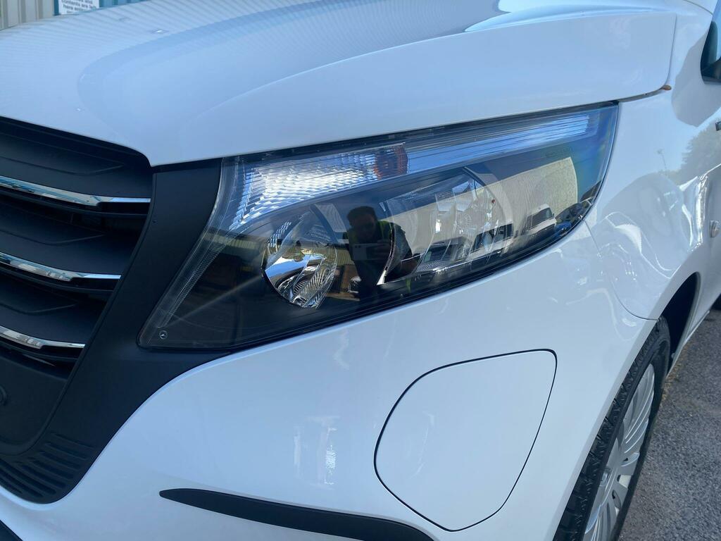 Mercedes-Benz eVito 116 E 66Kwh Progressive Fwd L2 6Dr Lwb White #37