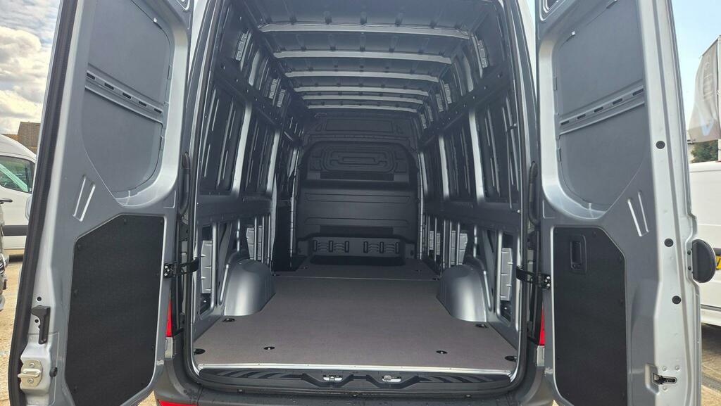 Mercedes-Benz Sprinter 315 Chassis L2 Progressive Fwd White #14