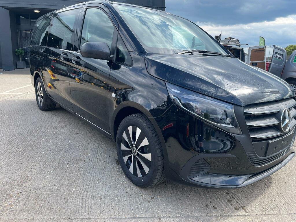 Mercedes-Benz Vito 2.0 116 Cdi Select Tourer G-tronic Rwd L2 Euro 6 Black