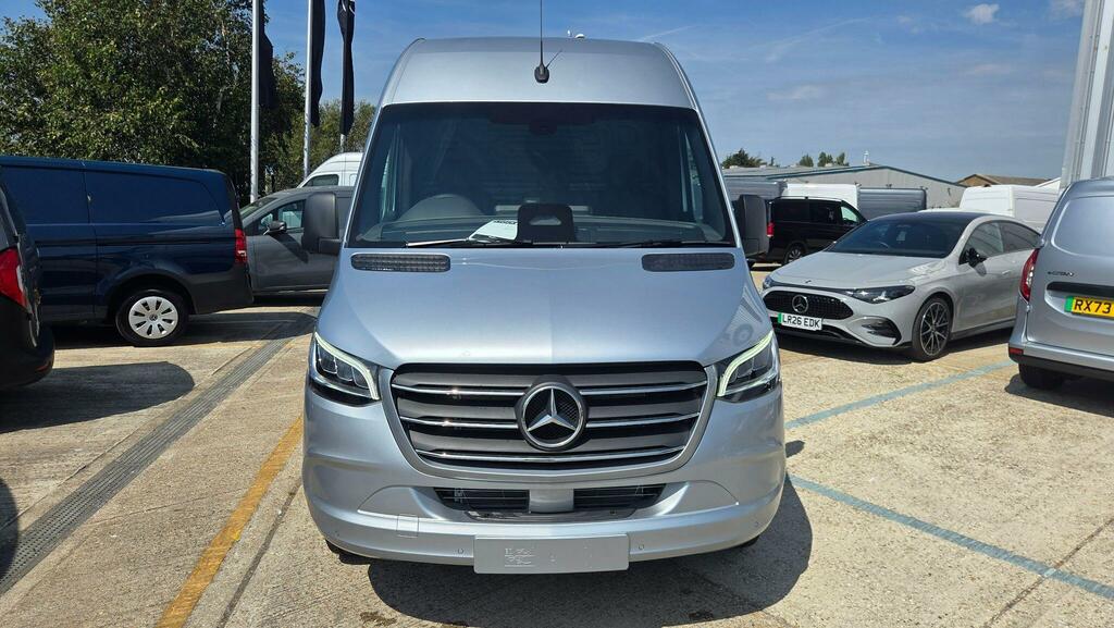 Mercedes-Benz Sprinter 2.0 315 Cdi Pro G-tronic Rwd L3 H2 Euro 6 Ss Silver #2