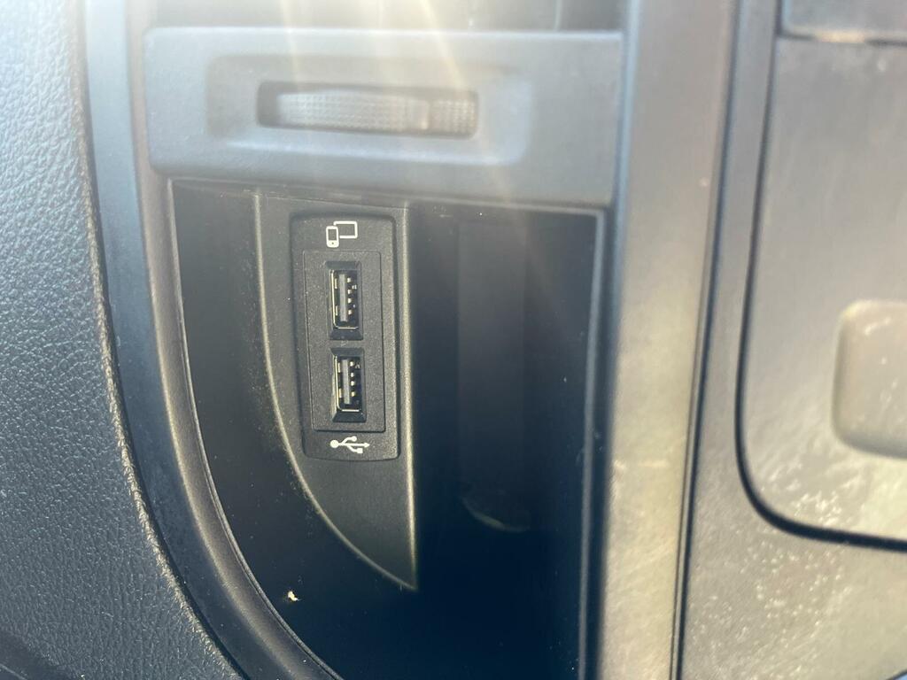 Mercedes-Benz eVito 114 E 41Kwh Progressive Fwd L2 6Dr Lwb White #8