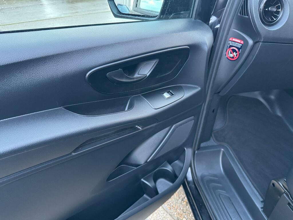 Mercedes-Benz eVito Mercedes-benz Vito Mercedes-benz Vito Mercedes-ben Black #28