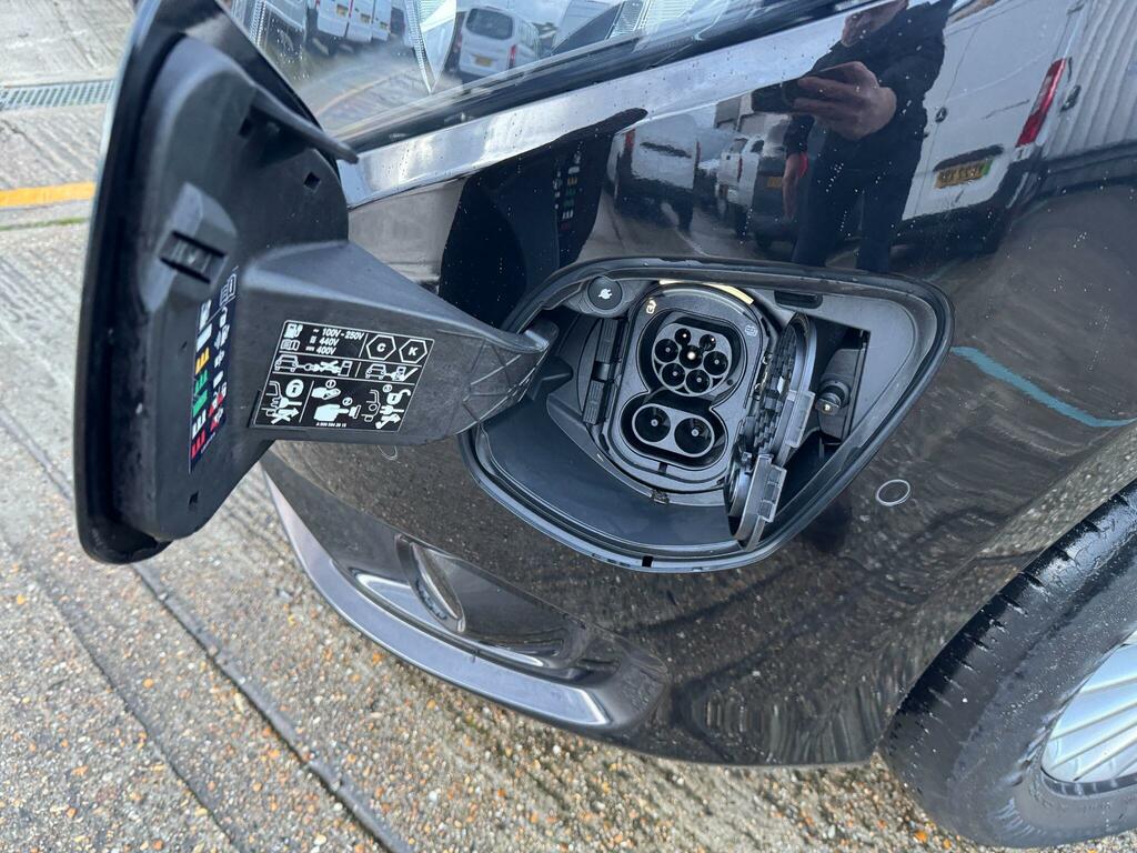 Mercedes-Benz eVito Mercedes-benz Vito Mercedes-benz Vito Mercedes-ben Black #9