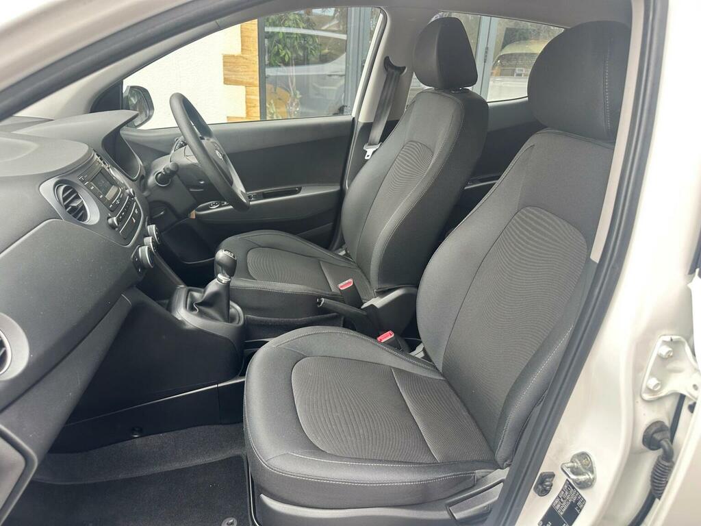Hyundai I10 1.2 Se Euro 6 White #2
