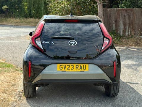 Toyota Aygo X Vvt-i Edge GV23RAU Green #5