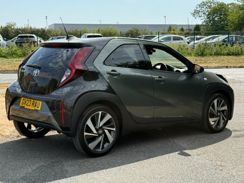 Toyota Aygo X Vvt-i Edge GV23RAU Green #4
