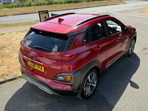 Hyundai Kona Kona Premium Black #26