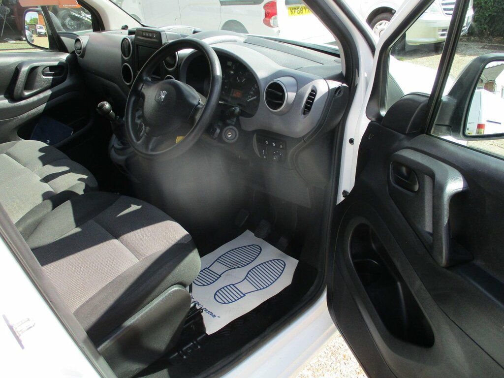 Peugeot Partner 1.6 Horizon Re 100 Bhp Blue #26