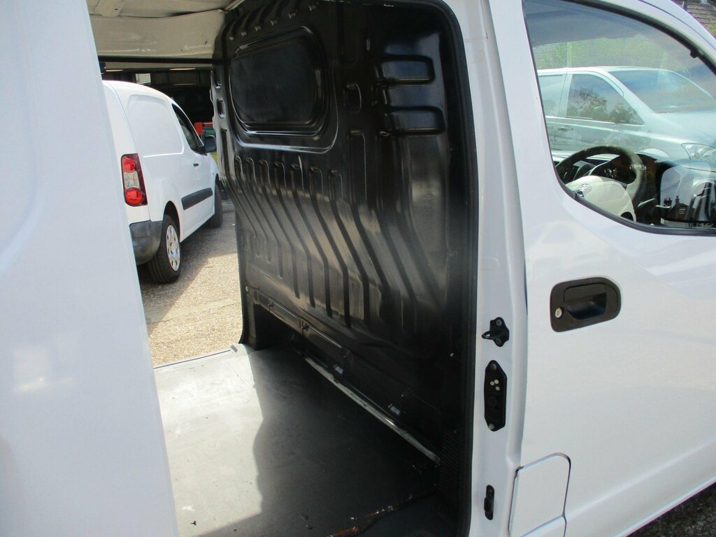 Nissan NV200 1.5 Dci Acenta White #23