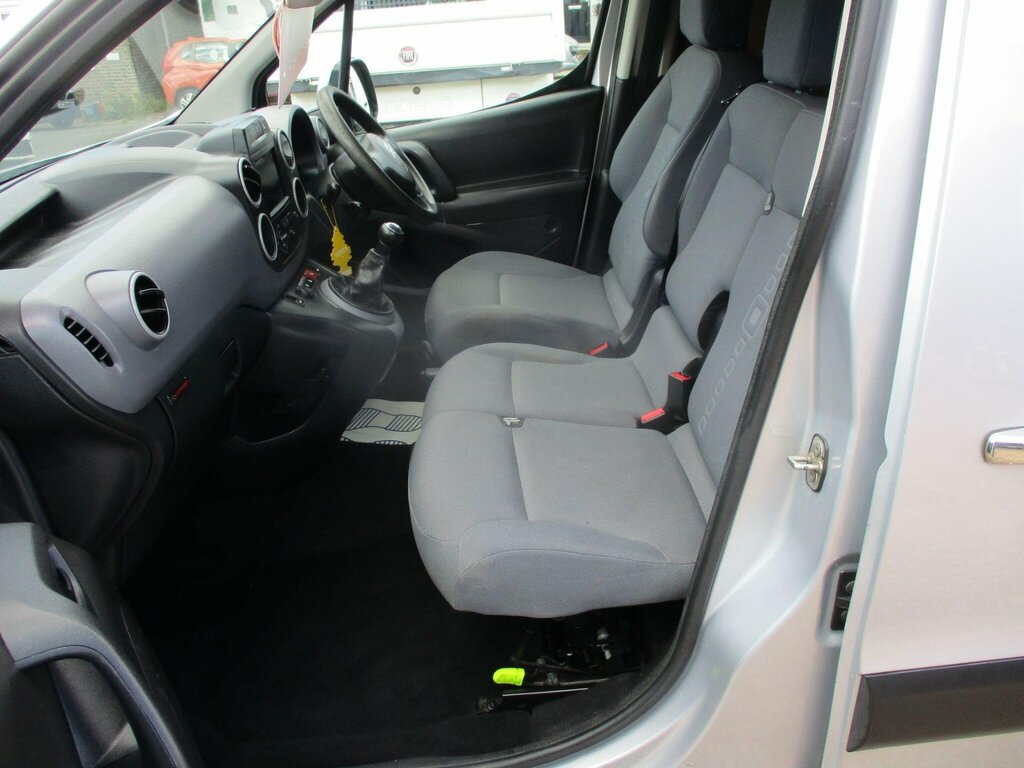Citroen Berlingo 1.6 625 LX L1 White #12