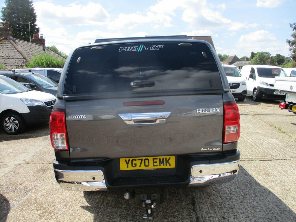 Toyota HILUX 2.4 D-4d Invincible 4Wd Euro 6 Ss Tss Grey #4