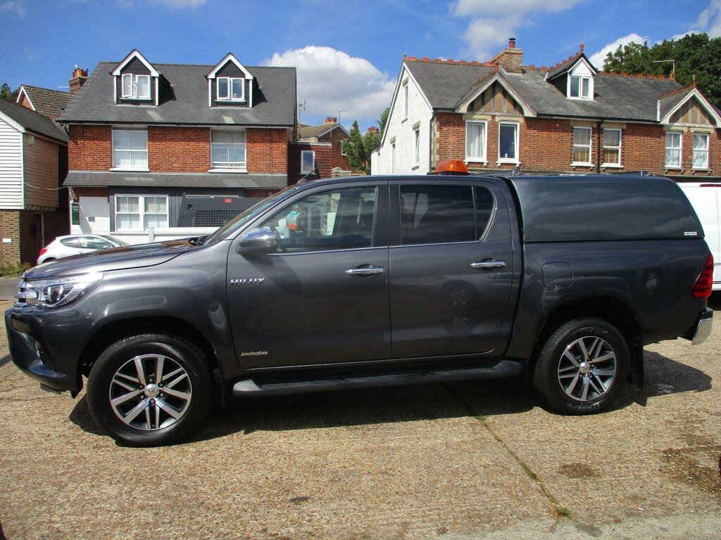 Toyota HILUX 2.4 D-4d Invincible 4Wd Euro 6 Ss Tss Grey #2