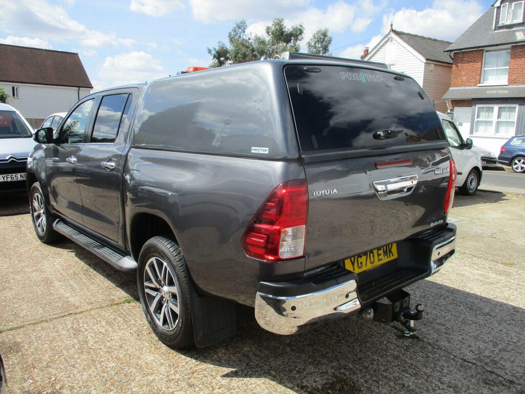 Toyota HILUX 2.4 D-4d Invincible 4Wd Euro 6 Ss Tss Grey #3