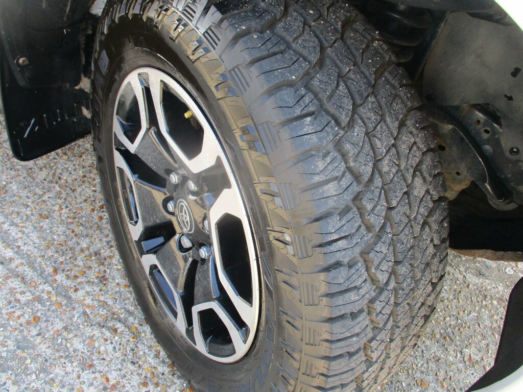 Toyota HILUX 2.8 D-4d Invincible X 4Wd Euro 6 Ss Black #10