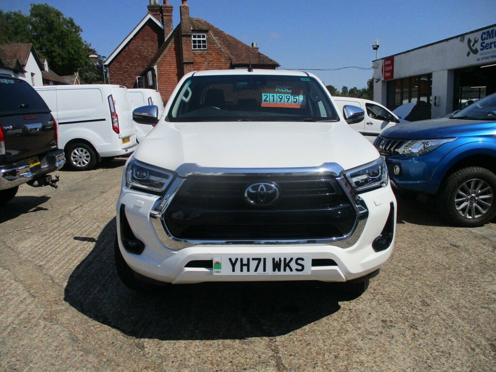 Toyota HILUX 2.8 D-4d Invincible X 4Wd Euro 6 Ss Black #8