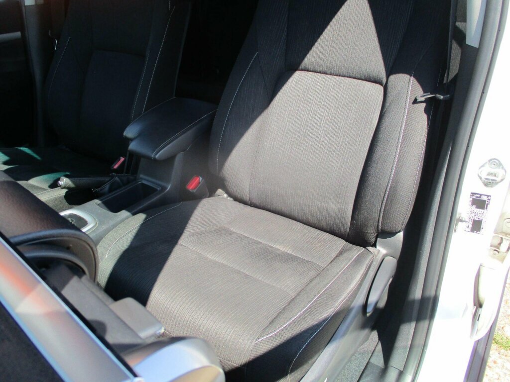 Toyota HILUX 2.8 D-4d Invincible X 4Wd Euro 6 Ss Black #13