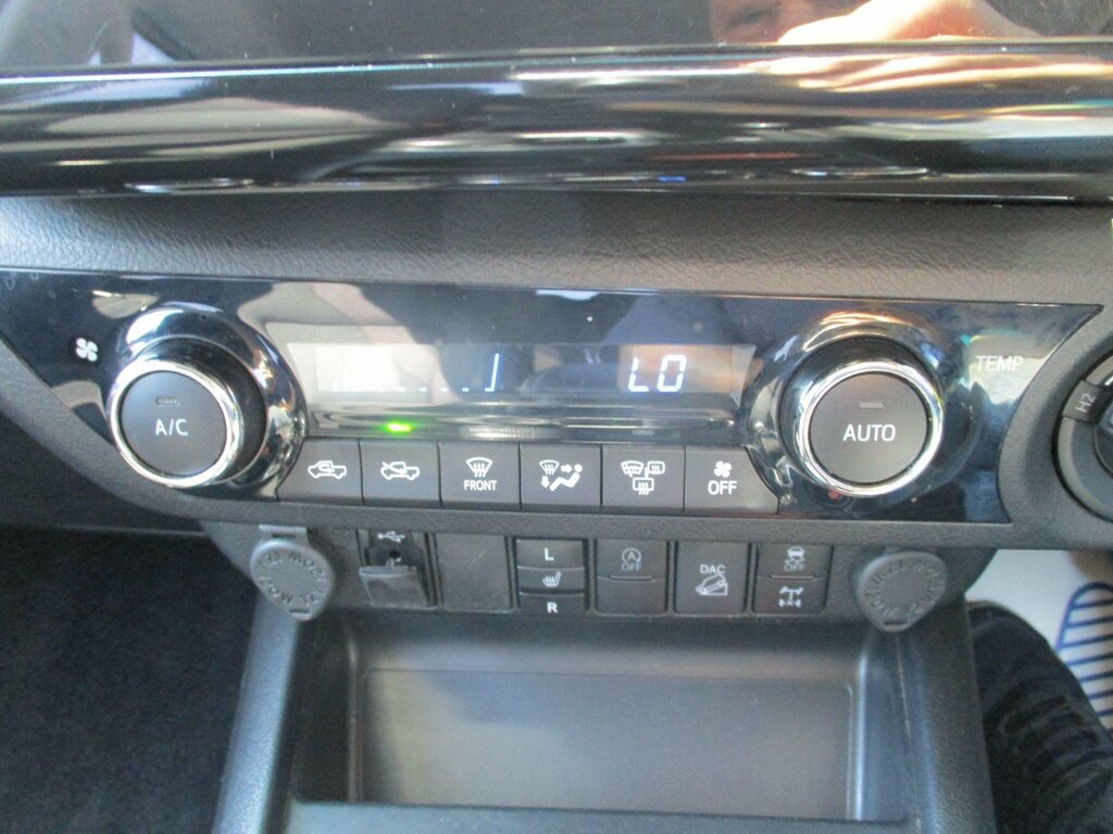 Toyota HILUX 2.8 D-4d Invincible X 4Wd Euro 6 Ss Black #18