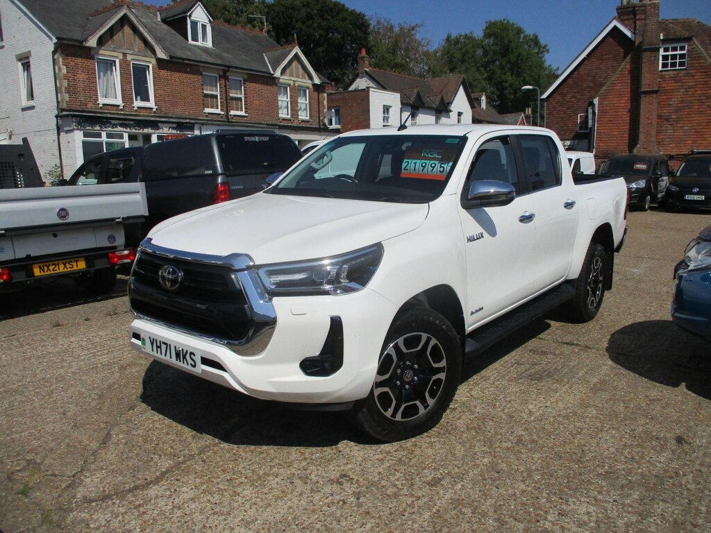 Toyota HILUX 2.8 D-4d Invincible 4Wd Euro 6 Ss White