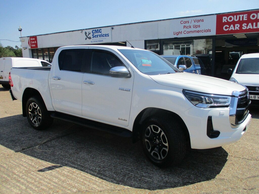 Toyota HILUX 2.8 D-4d Invincible 4Wd Euro 6 Ss White #6