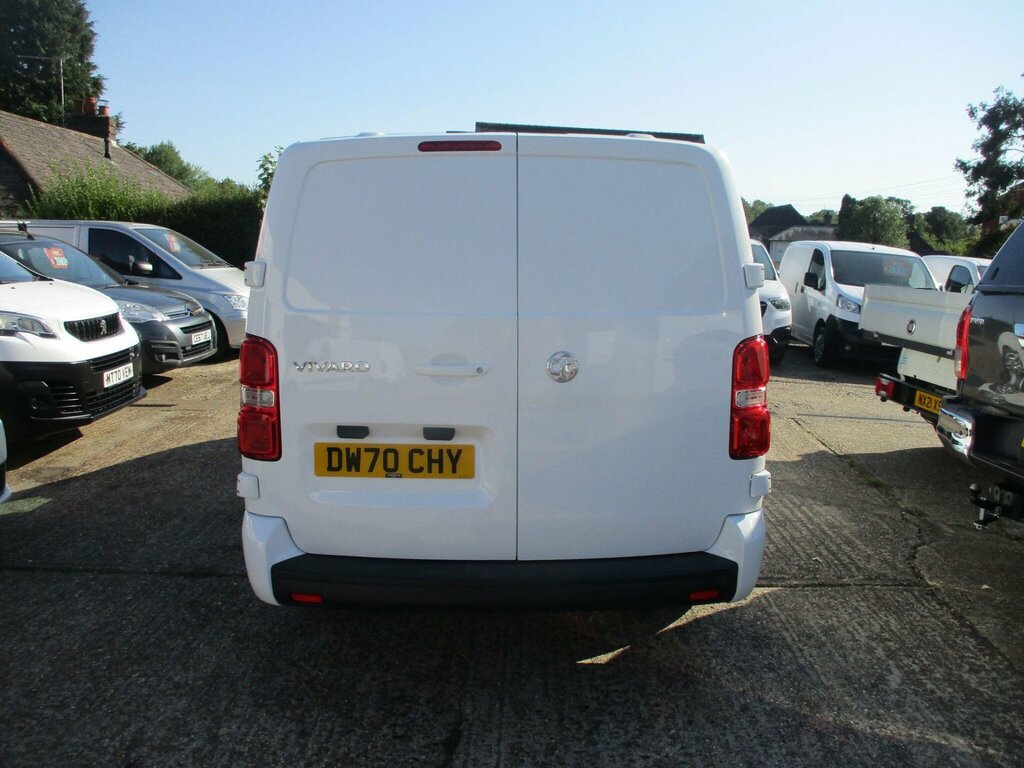 Vauxhall Vivaro 1.5 Turbo D 2900 Sportive L2 H1 Euro 6 Ss White #4