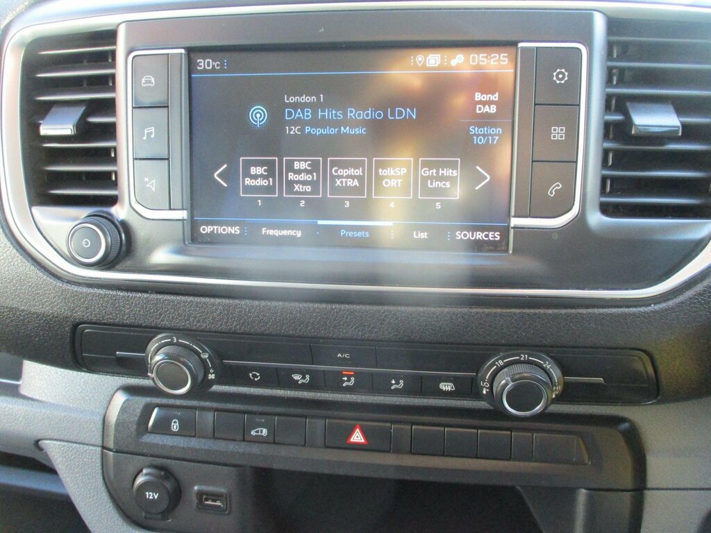 Vauxhall Vivaro 2.0 Turbo D Elite L Mpv Lwb Euro Grey #16