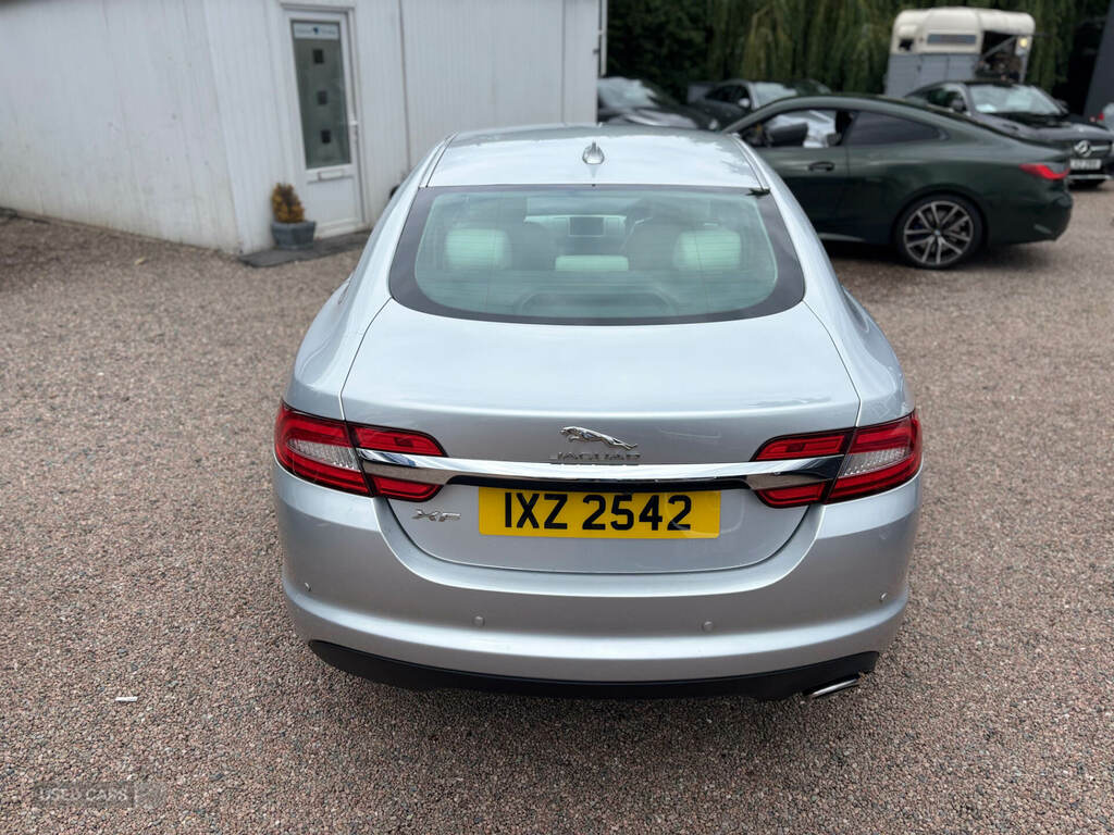 Jaguar XF 2.2D 200 Portfolio Silver #6