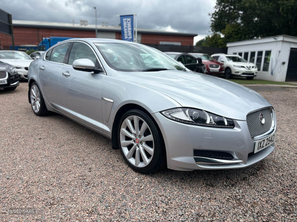 Jaguar XF 2.2D 200 Portfolio Silver