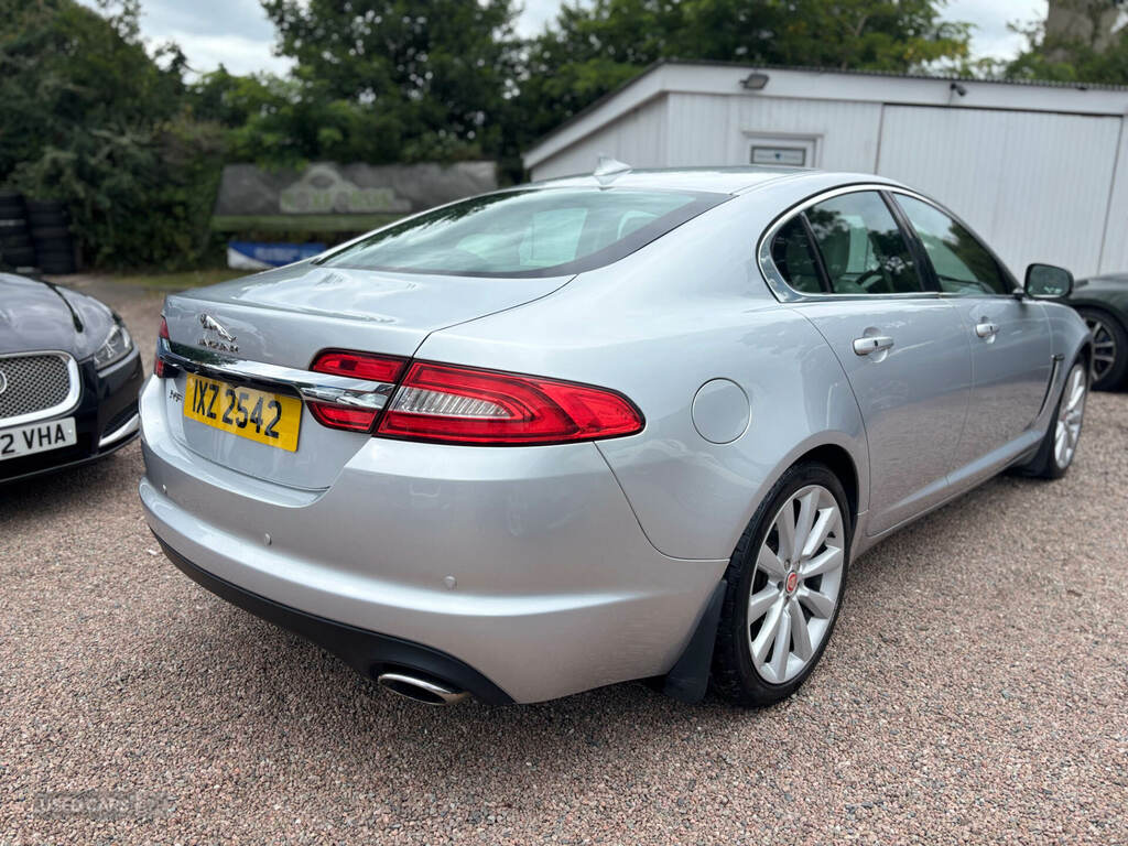 Jaguar XF 2.2D 200 Portfolio Silver #4
