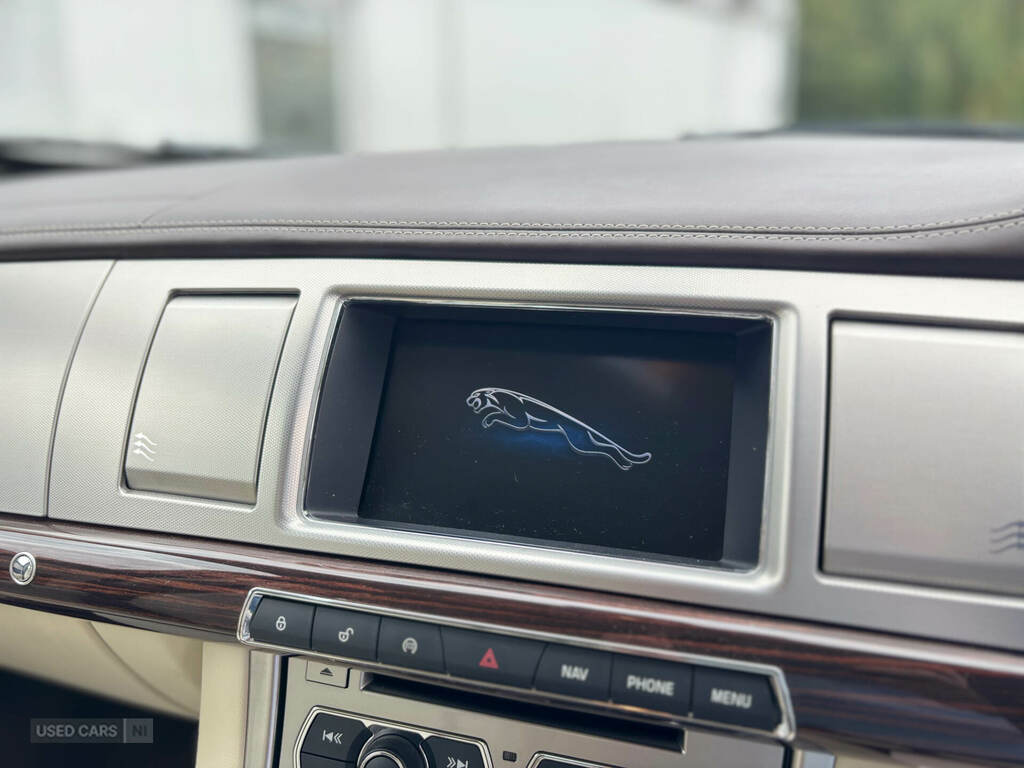 Jaguar XF 2.2D R-sport Black Blue #13