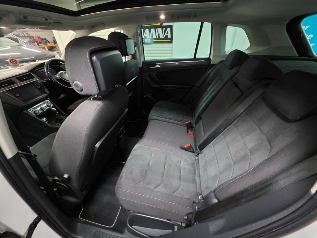 Volkswagen Tiguan 2017 2.0 Tdi Se Navigation Suv Dsg 4Mot White #18