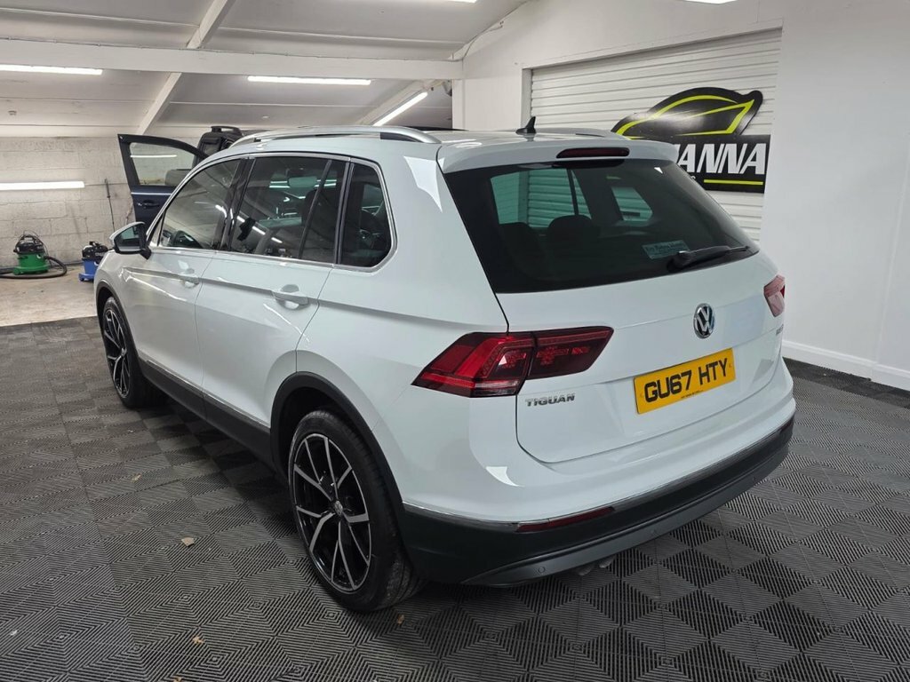 Volkswagen Tiguan 2017 2.0 Tdi Se Navigation Suv Dsg 4Mot White #28