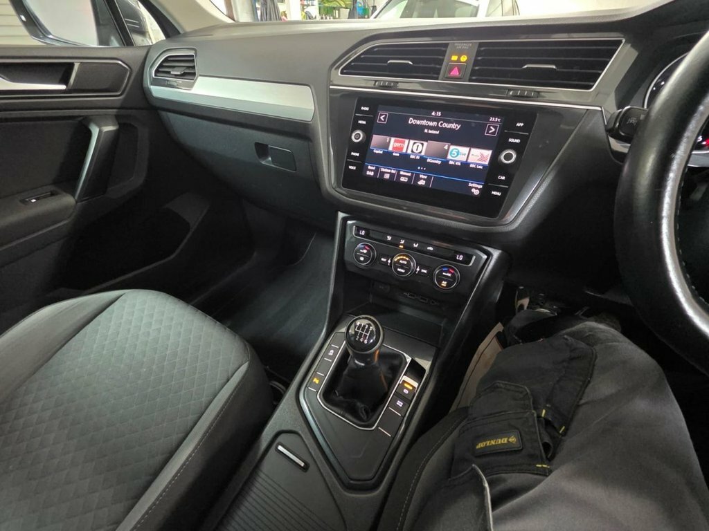 Volkswagen Tiguan 2.0 Tdi Se Suv Euro 6 S S 150 Grey #5