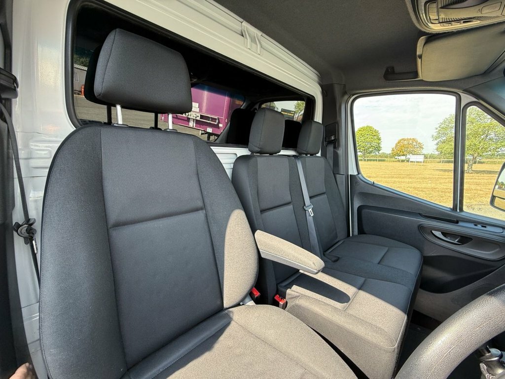 Mercedes-Benz Sprinter 2.1L Progressive White #5