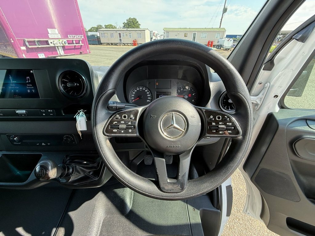 Mercedes-Benz Sprinter 2.1L Progressive White #6